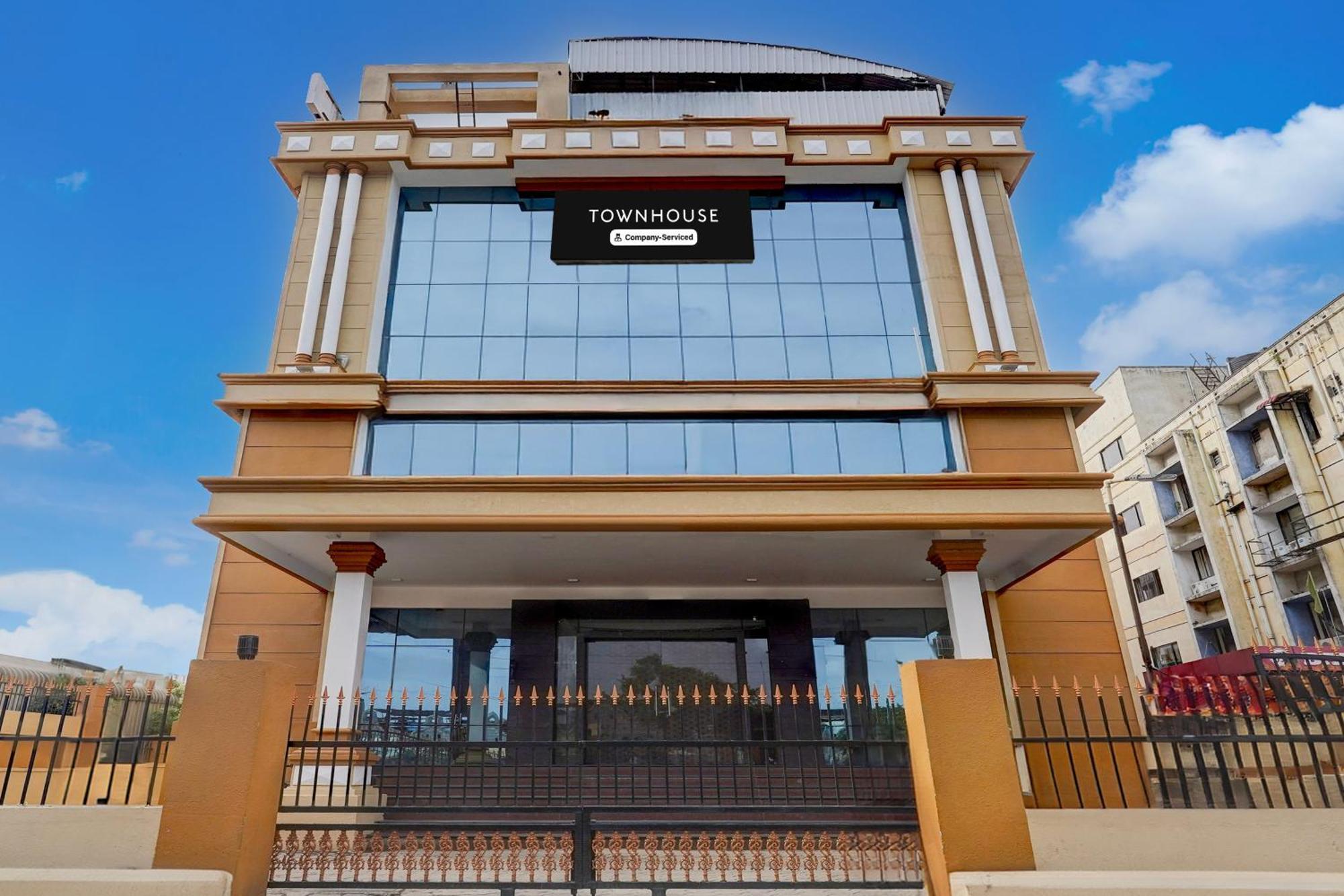 Готель Super Townhouse Koyambedu Ченнаї Екстер'єр фото
